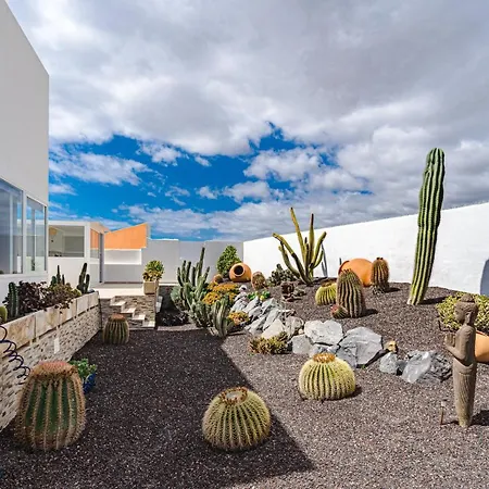 Villa Modern 3bdr With Heated Pool *