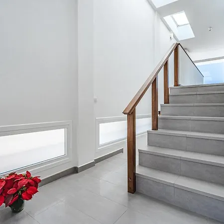 Villa Modern 3bdr With Heated Pool